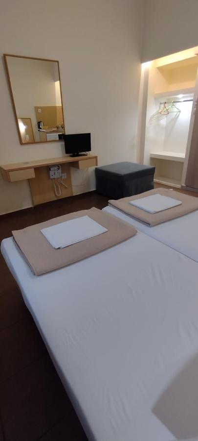 Sweetmar Guestrooms-Ground Floor Kos-Stadt Exterior foto