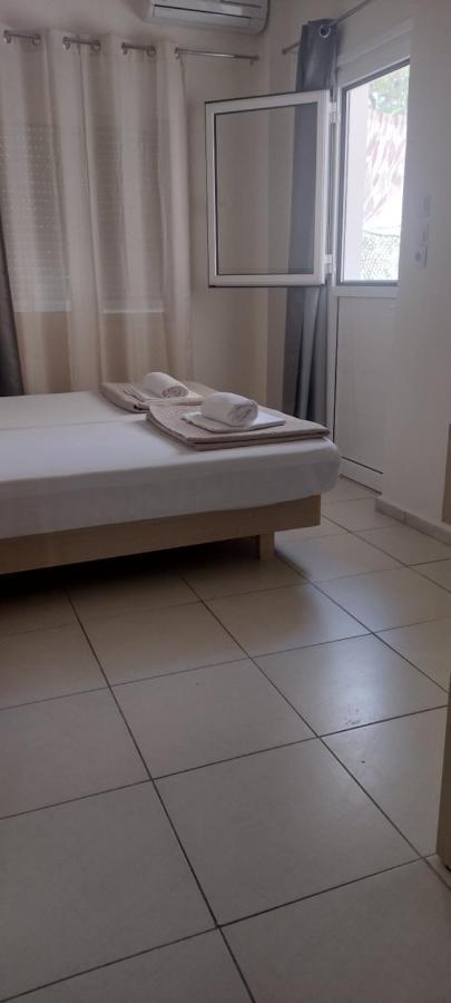 Sweetmar Guestrooms-Ground Floor Kos-Stadt Exterior foto