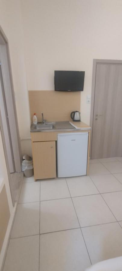 Sweetmar Guestrooms-Ground Floor Kos-Stadt Exterior foto