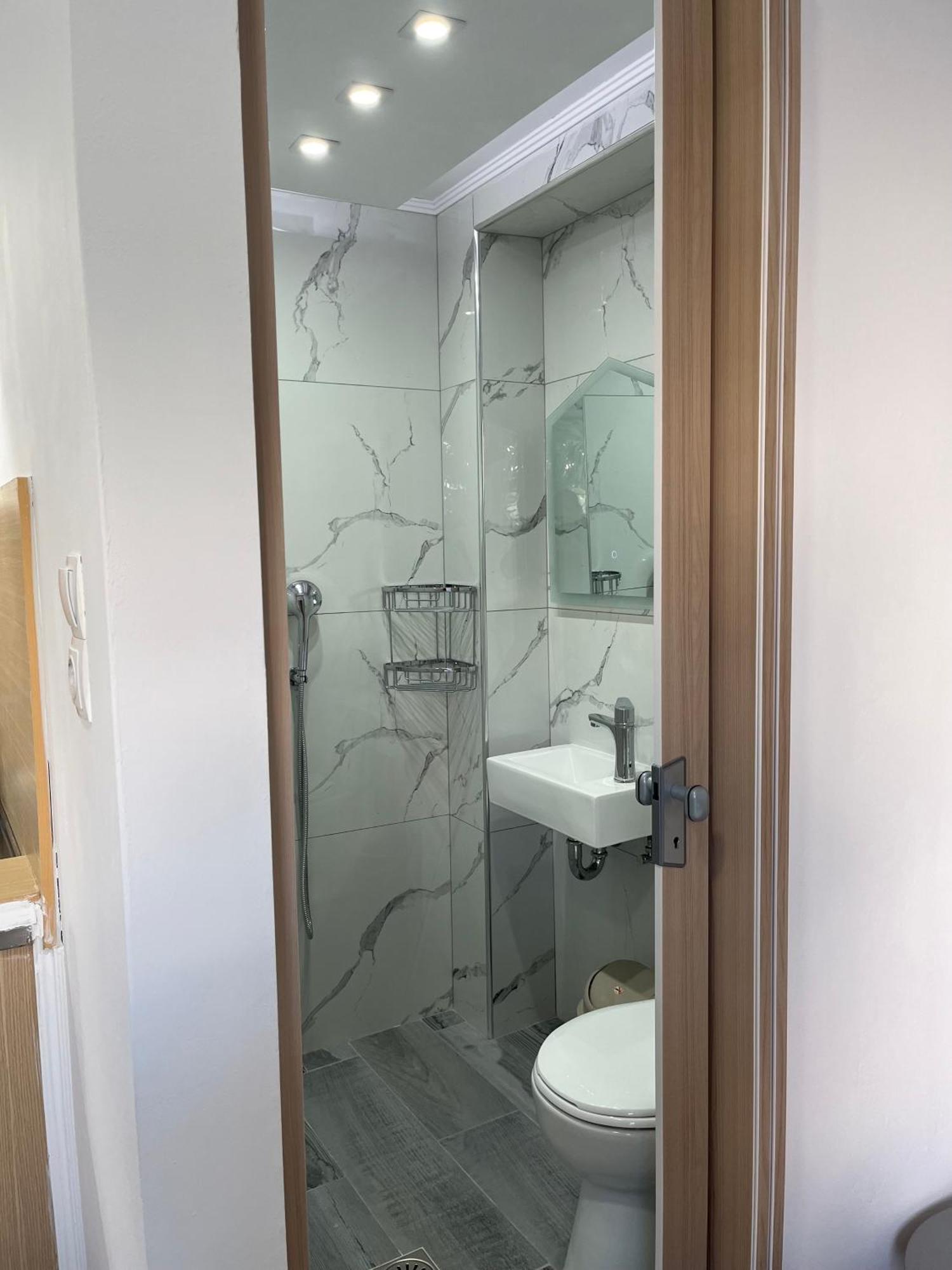 Sweetmar Guestrooms-Ground Floor Kos-Stadt Exterior foto